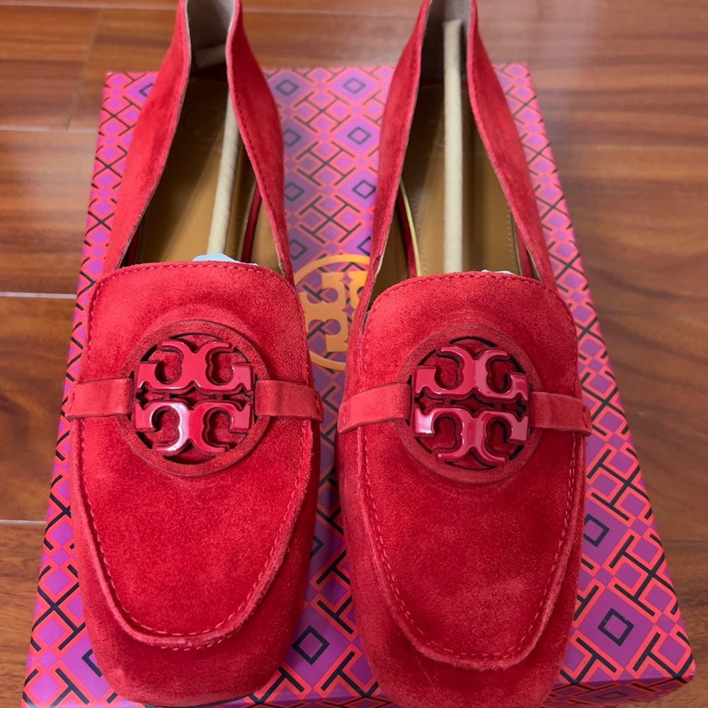 Tory Burch Metal Miller 15 MM Loafer Nat Suede - Red - NWT